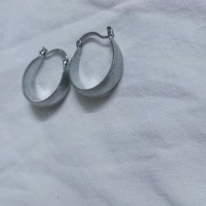 Cute hoop earrings (Trendy)