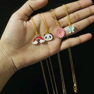 Set Of 4 Chain And Locket