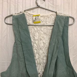 Woman Lace Vest