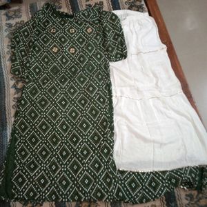 Like New Bandhani Dark Green Kurta-shirt Set