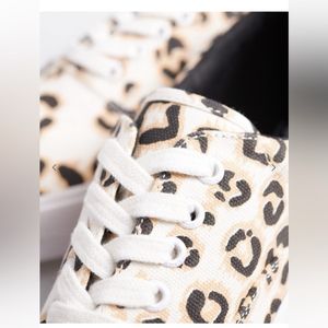 SUPERDRYLeopard Print Classic Lace-UpCasual Shoes