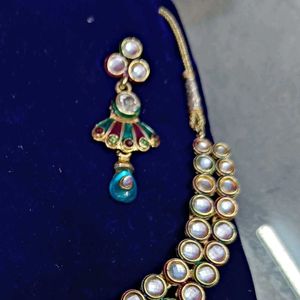 Kundan Style Necklace Set