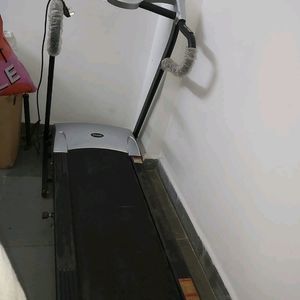 Treadmill Unused