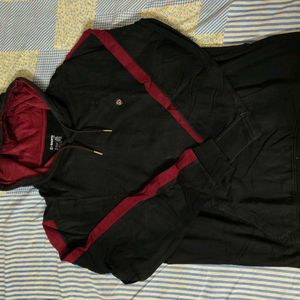 Selling Black Hoodie With  Look And Assured Gift