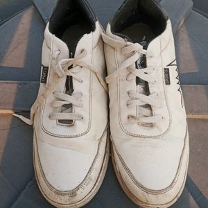 Sports Shoes Used