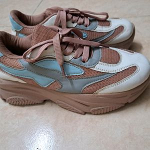 WOMEN CASUAL SHOES FOR SALE!