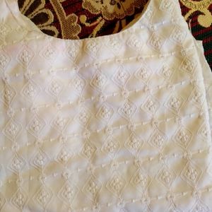 White Cottan Chikankari Kurti