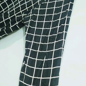 Checkered Comfortable Slit Kurta