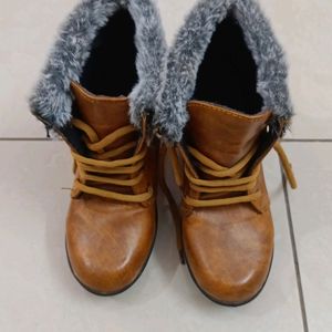 Female Shoes/Boot