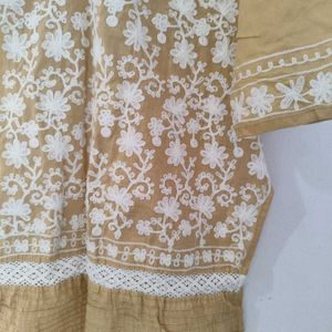 Chikankari Kurta In Cream And White