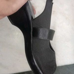 Girls Fancy Matte Black Footwear With Soles...