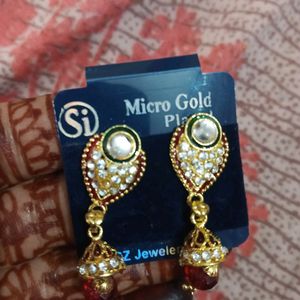 Golden Green Red Stone Jhumka Earring