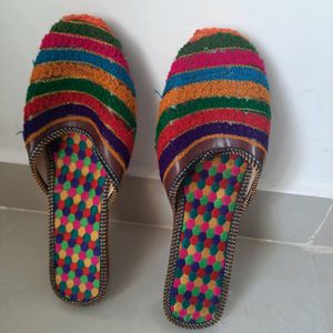 Multicolored Juttis