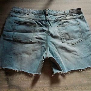 [NOT USED] DENIM SHORTS (With Free Gift)