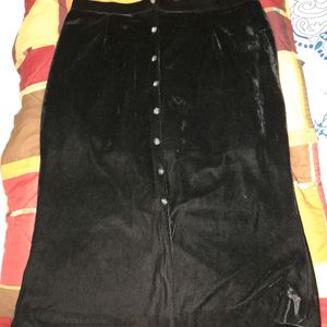 valvet skirt (3/4th length )