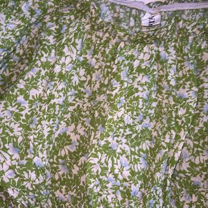 Green Flower Print Crop Top