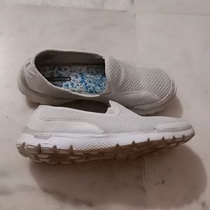 white casual walking shoes