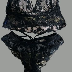 New B Panty Set From AJIO