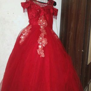 Gown... ♥️red Colour