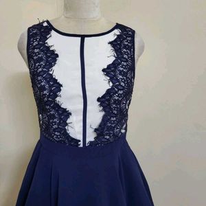 Navy Blu Dress