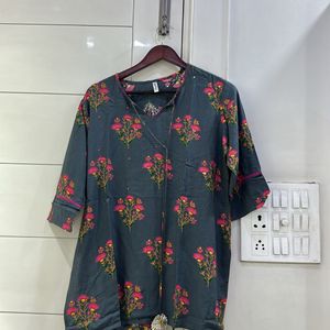 Kipek Xxl Grey Floral Print Kurti