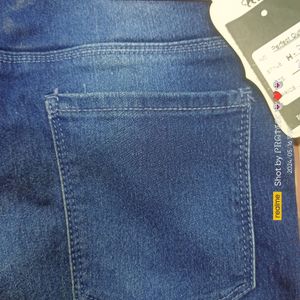 (H-76) 28 Size Slim Fit Denim Jeans