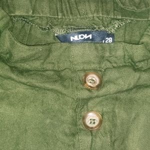 Nuon Green Regular Shorts For Womens