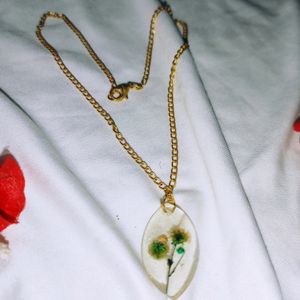 Resin Real Flower Chain