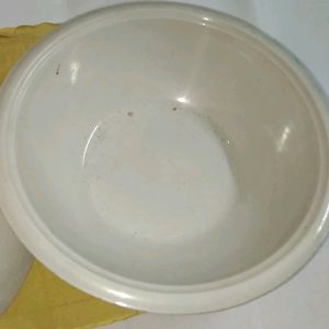 🆕🎀A 🍚Bowl With Lid Brand New From Dinner Se