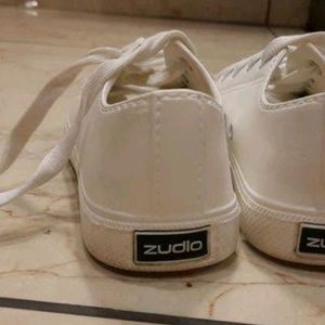 Women's White zudio Sneakers