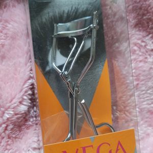 Unopened Eyelash Curler