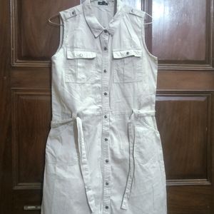 A Light Grey Colour Short Dress For 13-14 Years