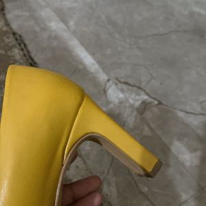 Yellow Heels !!