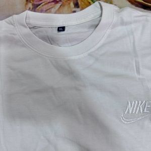 Nike Tshirt