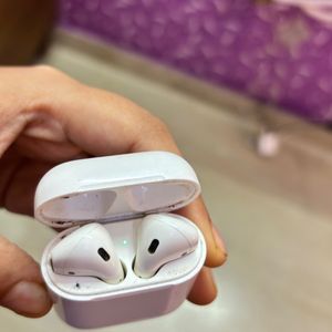 Original Apple Airpods (1st Gen)