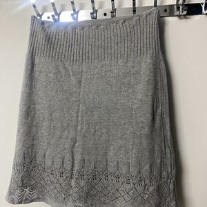 Comfortable Grey Knee-Length Skirt