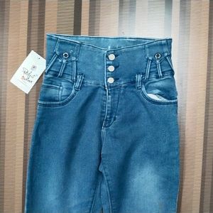 U-76 Size 28 Slim Fit Women Denim Jeans