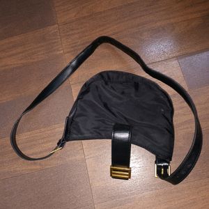 Black Stylish Bold Sling Wear