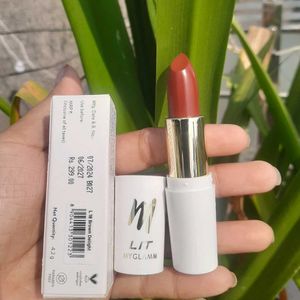 New Myglamm lipstick💄 Shade-L18 Brown Delight