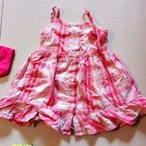 Cute girls red checkered dress in pure cotton fabr