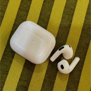 Apple AirPod 3rd Generation