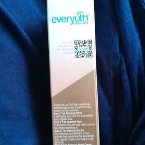 Everyuth Naturals TAN REMOVAL SERUM