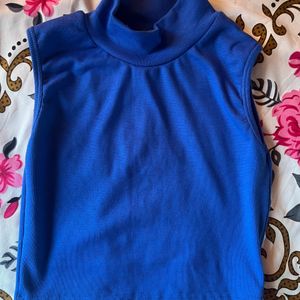 turtle neck blue crop top