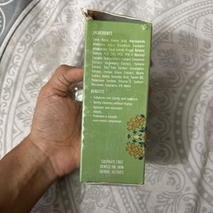 Avimee Niacinamide face wash