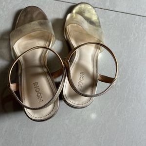 Mochi Women Gold Heels Sandal Size Euro 35(UK2)