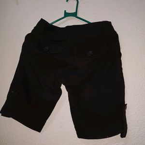 Women Shorts. Knee Length.Price Negotiable