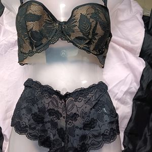 Black Set For Beautiful Ladies