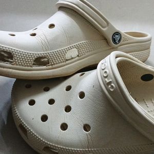 Crocs - Unisex Beige Sandals