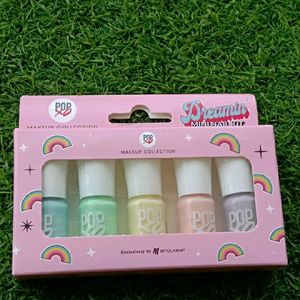 A Mini Nail Polish Set By Myglamm