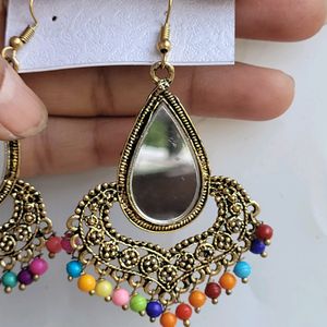 2 Earrings Set